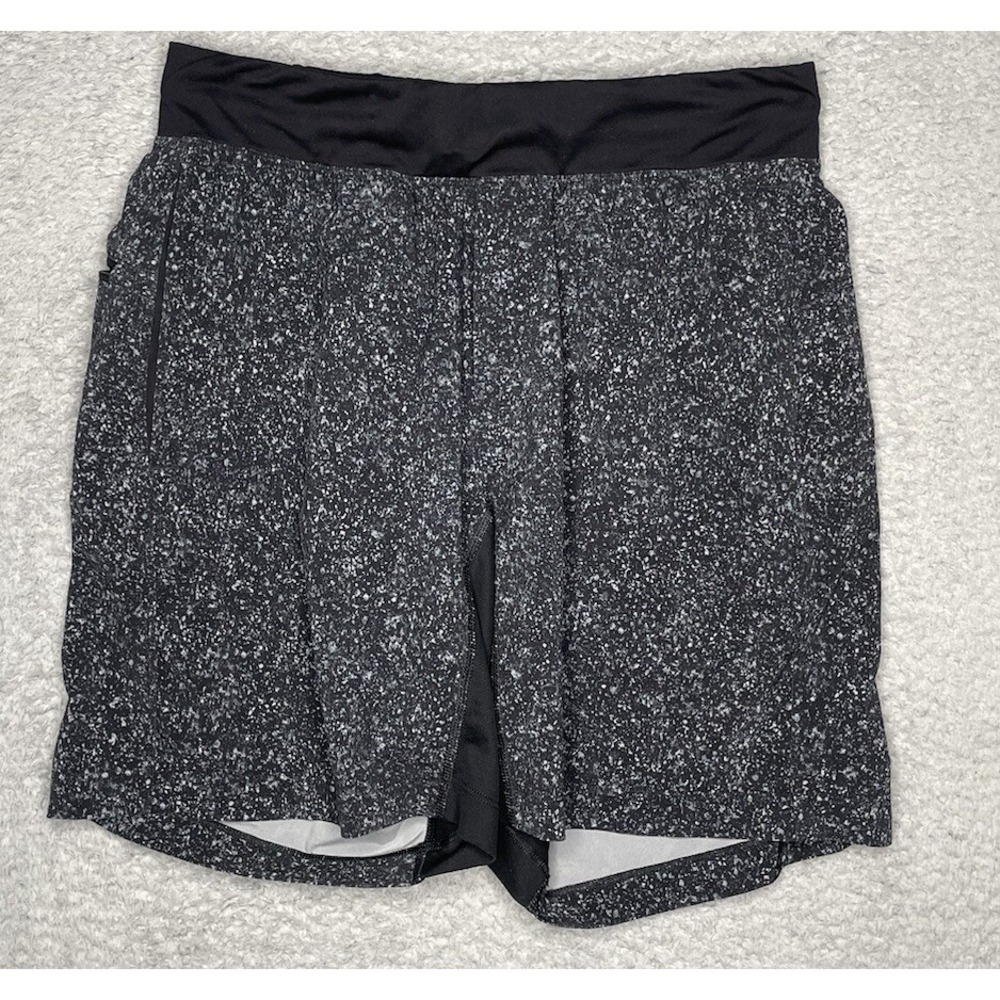 Lululemon T.H.E. Short Mens M Linerless Stretch Sweat Wicking Quick Dry Athletic